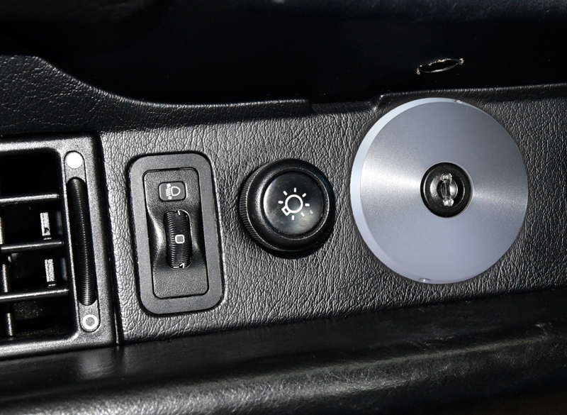 Ignition switch cover, aluminum, for Porsche 911 / 964 / 993  ECK 4014,1689801700,EQ850100,91161316000,91161316001